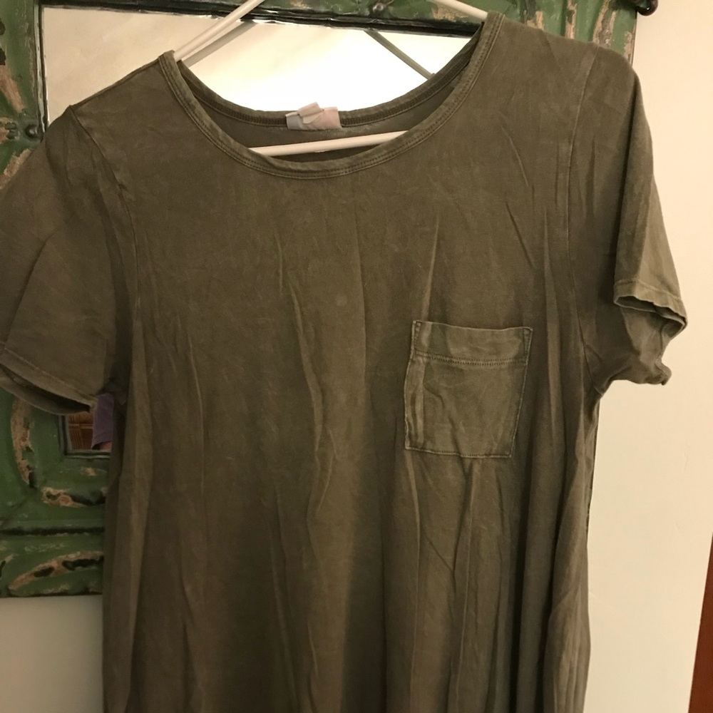 Amazing sage acid wash LuLaRoe Carly dress!